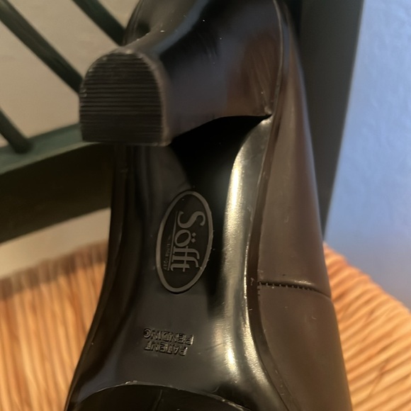 Sofft Black Heels 8M NWOT. 1/2” Platform, 3.5” Heel. NWOT Classy Heels! - Picture 6 of 10